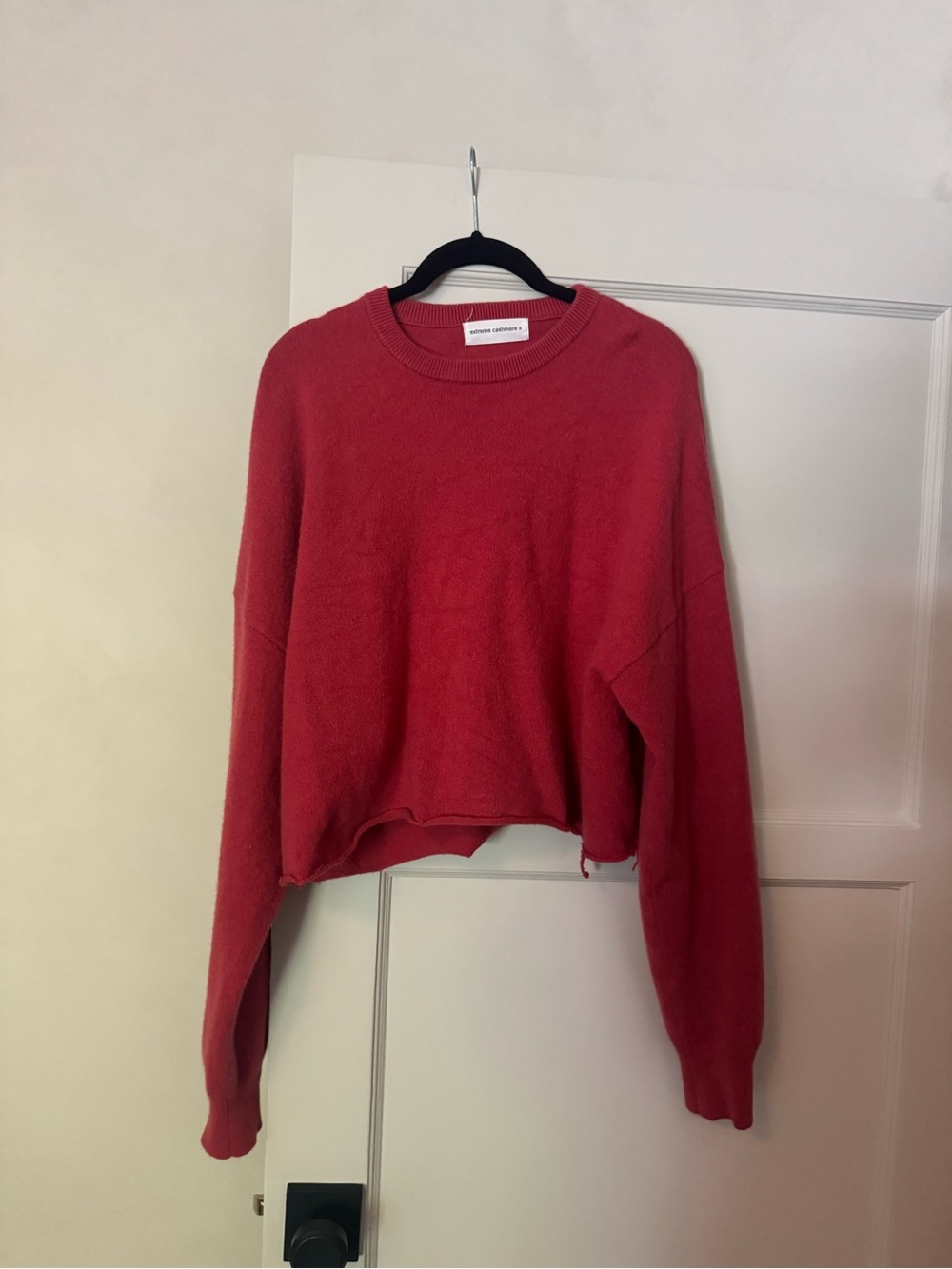 extreme cashmere Red Cropped Crewneck Sweater